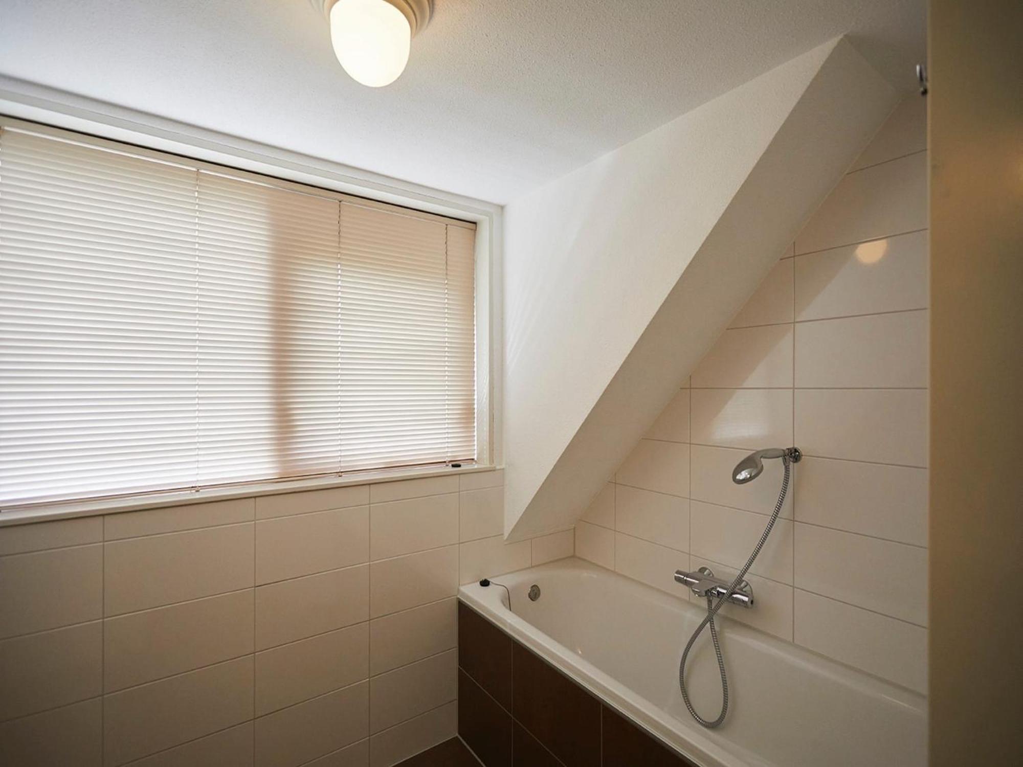Cozy With A Dishwasher In Zeeland Holiday home