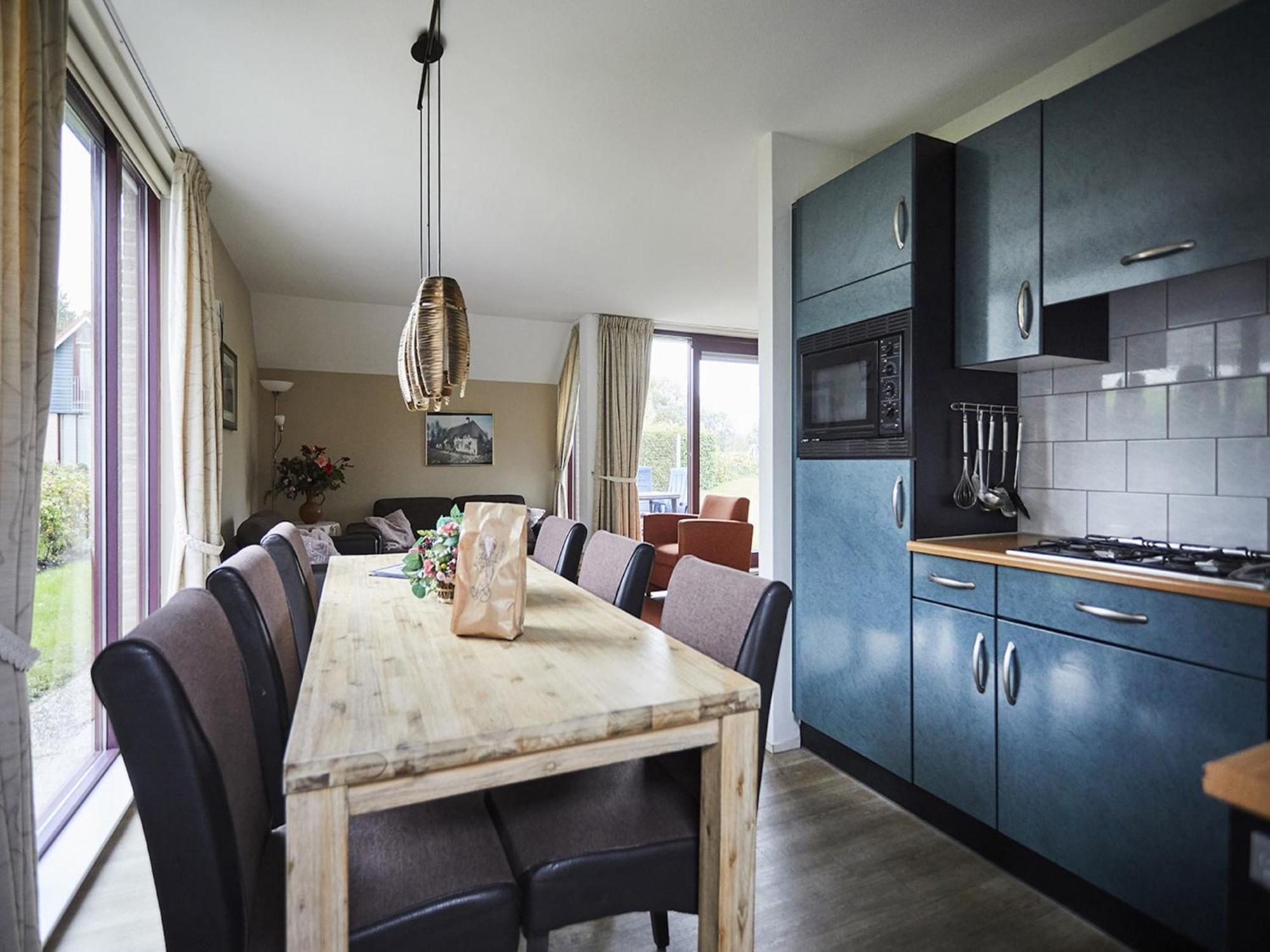 Cozy With A Dishwasher In Zeeland Holiday home Heinkenszand