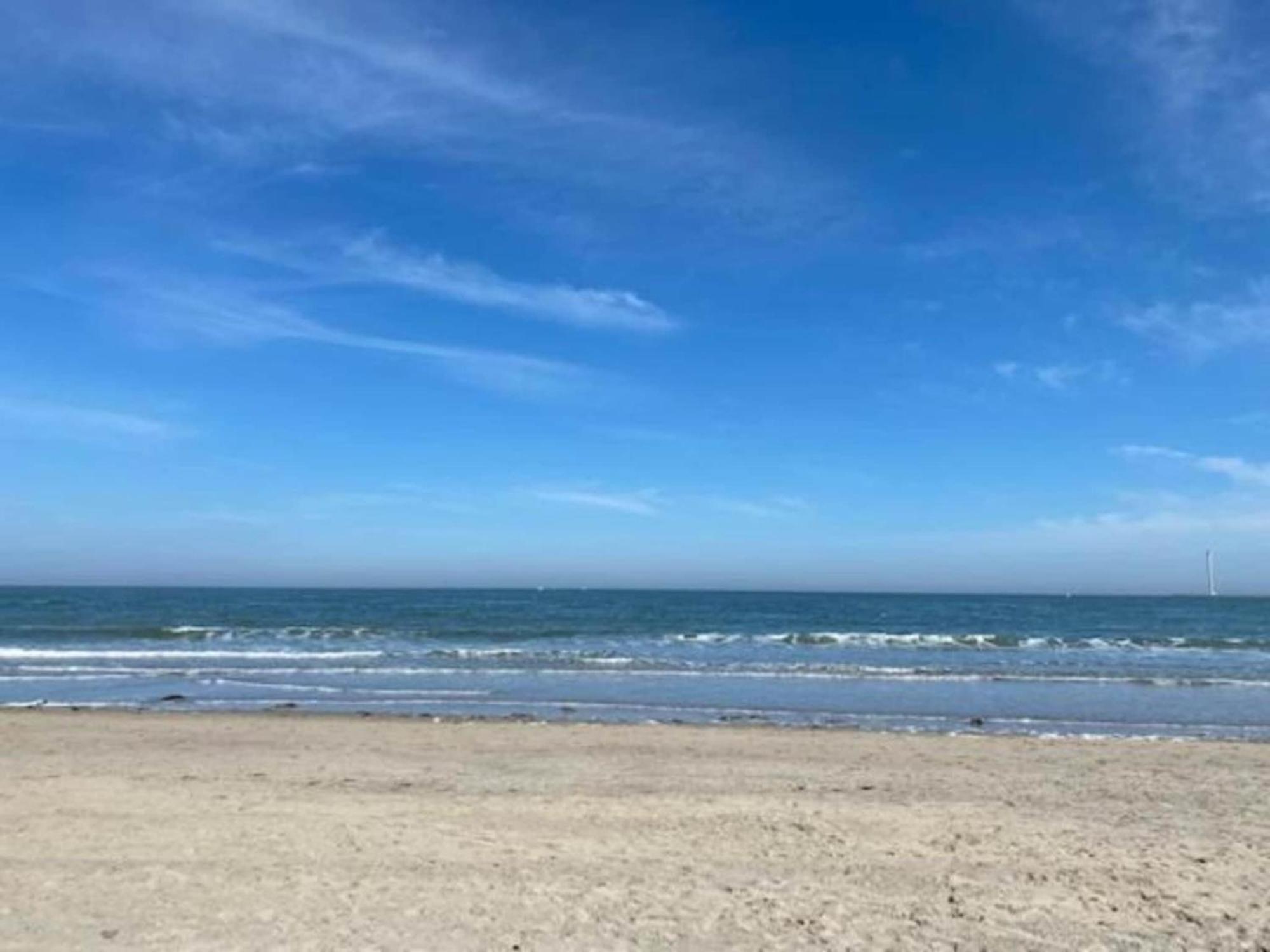 Cozy With A Dishwasher In Zeeland Holiday home *